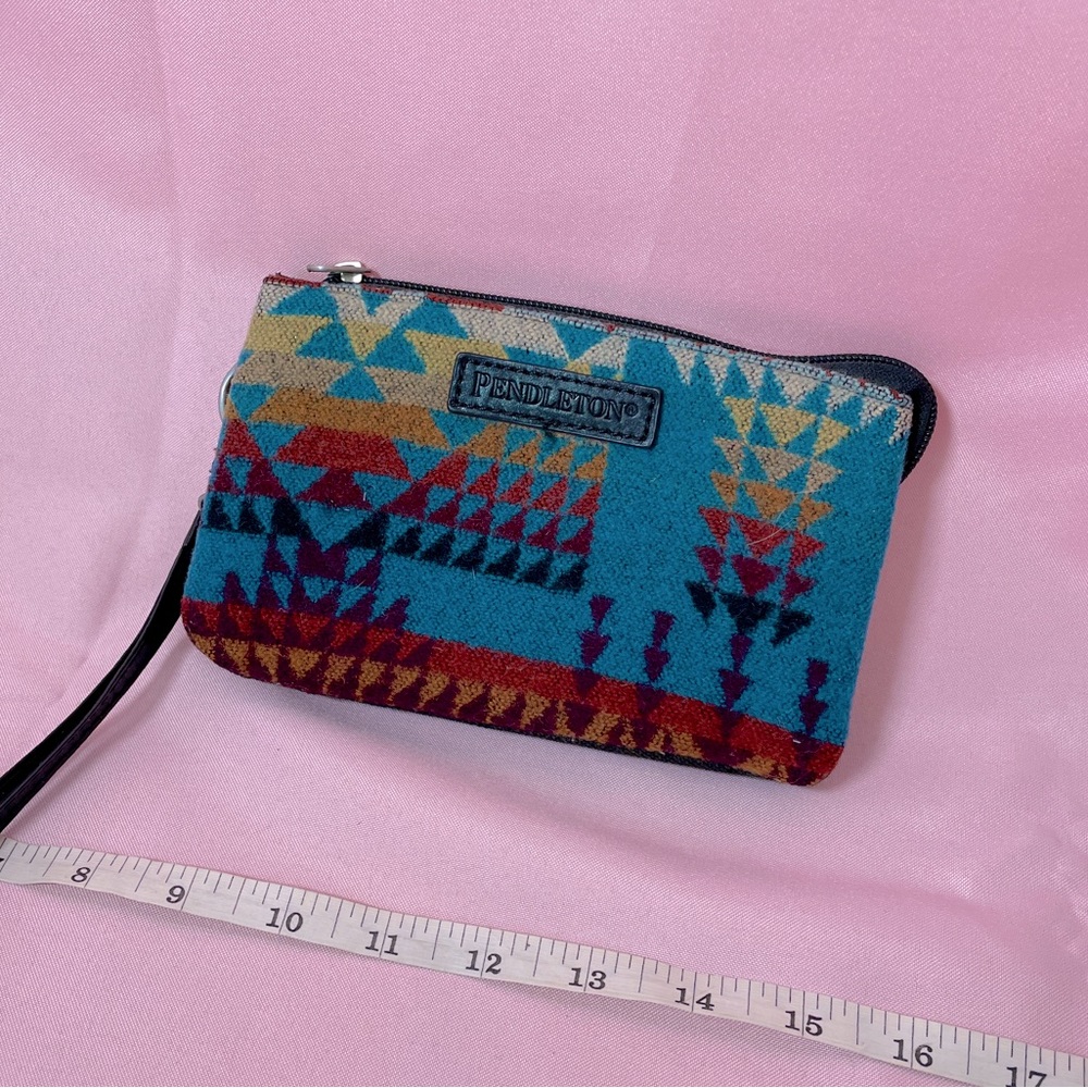 Pendleton Wristlet Wallet in Blue